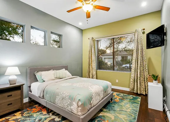 Arrowhead Oasis Holiday home *